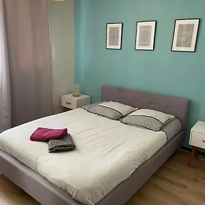 2p Cosy Plein Centre Antibes
